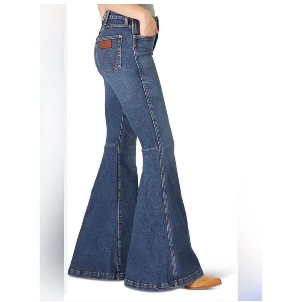 Wrangler Retro High Rise Flare Jeans